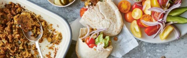 Porodični falafel sa tahini jogurtom