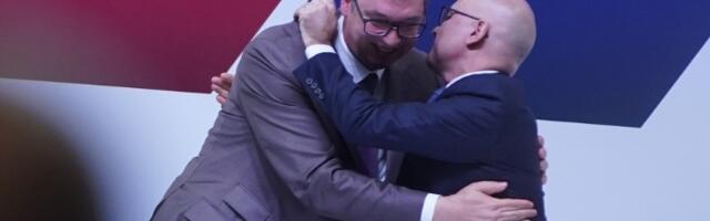 Vučević: Tamni oblaci nad Srbijom, Vučić kao gromobran