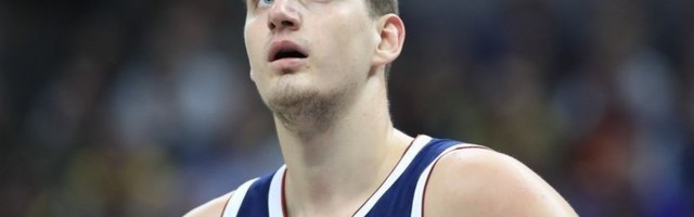 Jokić igrao samo 10 minuta u porazu Denvera