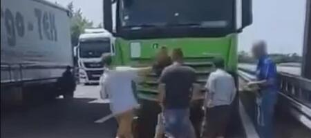 Drama na Horgošu: Pazarac izašao iz kamiona i potegao nož, policija odmah reagovala