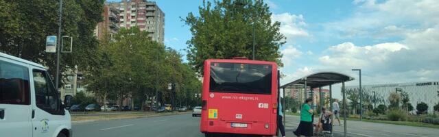 Niš-ekspres tvrdi da ne može da s gubitkom prevozi đake iz Gadžinog Hana