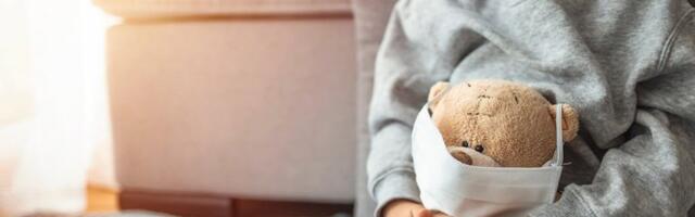 RODITELJI GODINAMA DRŽALI DECU U KARANTINU ZBOG KOVIDA: Mališani spavali u kavezima, među fekalijima i đubretom - a onda KOMŠINICA PRIMETILA JEDNU STVAR