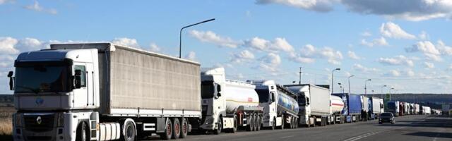 AMSS: Teretna vozila na Horgošu čekaju pet sati na izlaz, na Batrovcima četiri