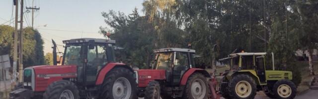 Glas naroda ne može da bude ignorisan: Zborovi građana Kragujevca pozvali na podršku poljoprivrednicima iz Rače
