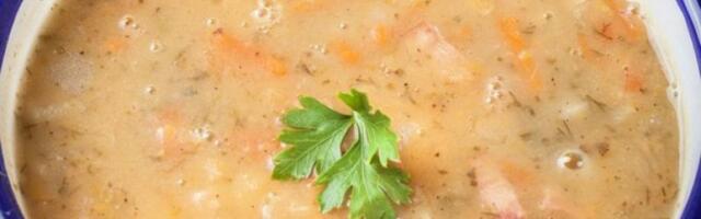 Sipajte još jednu kutlaču: Pikantna bela čorba sa mlevenim mesom čiji će recept svi tražiti