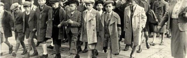 Na ovoj fotografiji iz 1939. godine nalazi se naš legendarni glumac: Da li ga prepoznajete?