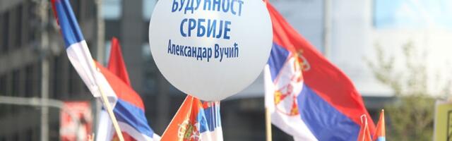 Sa Fruške Gore vila kliče, živ nam bio predsedniče!