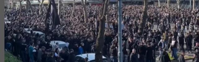 Nezapamćeni korteo Grobara: Jug će biti krcat (VIDEO)