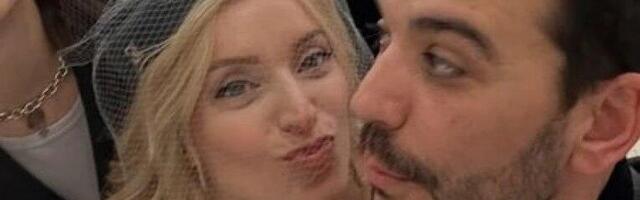 ANĐELKA PRPIĆ PONOVO PRED MATIČAREM! Glumica zgrabila muža i pokazala da je LUDA OD LJUBAVI, kumovi ih prate u stopu!