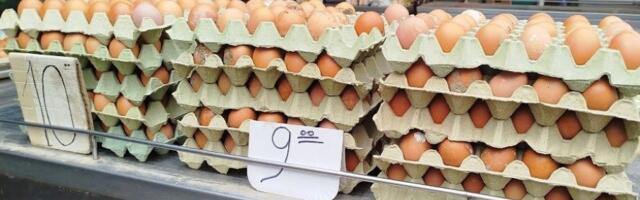 JAJE ZA DEVET DINARA! Neverovatna ponuda pred Vaskrs na pijaci u Paraćinu (FOTO)