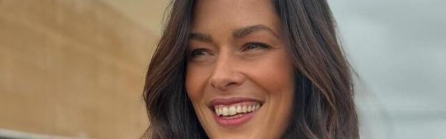 "ISTI TATA": Uslikana deca Ane Ivanović  – svi gledaju u jednu stvar na fotografijama