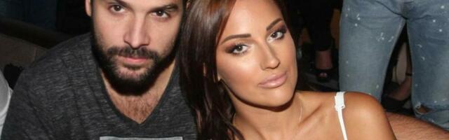 OSVANULA SLIKA ĆERKE ALEKSANDRE I FILIPA ŽIVOJINOVIĆA! Jedan deo tela u prvom planu, mreže gore