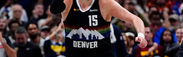 Nikola Jokić maestralnim potezom izbacio Edvardsa iz takta, nije mu bilo jasno šta se desilo!