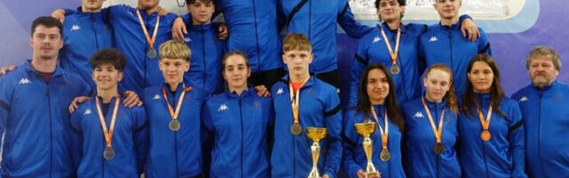 Рвачки клуб Сента освојиo титулу јуниорског шампиона Србије