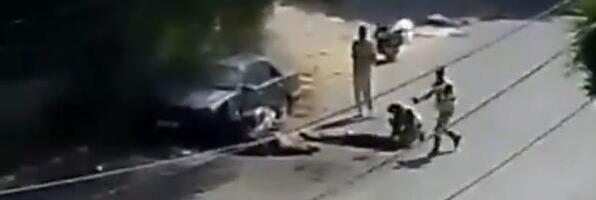 (UZNEMIRUJUĆI VIDEO) IZRAELSKA RAKETA POGAĐA GRUPU BOLNIČARA NA JUGU LIBANA! Brutalno su ubijeni dok su pomagali ranjenima u prethodnom napadu, HOROR SNIMAK!