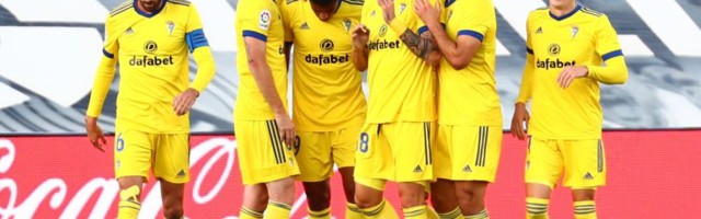 Od tima pred kojim je drhtala Evropa do lakog sparing partnera: Valensija izvukla bod protiv Kadiza (VIDEO)