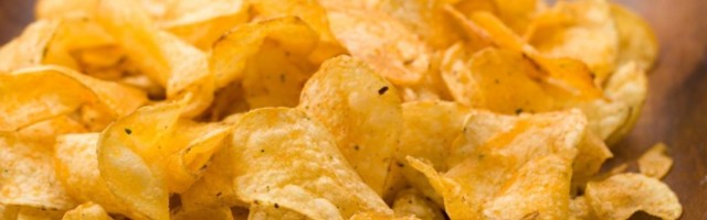 Domaći čips iz rerne - zdrava grickalica koja je spremna za 30 minuta
