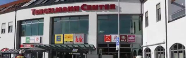 POMAHNITALI RUS VITLAO NOŽEM PO TRŽNOM CENTRU: Smrtno stradala dva Ukrajinca, oglasila se policija (VIDEO)