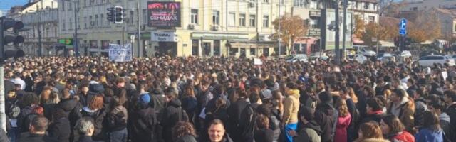 "ZASTANI, SRBIJO" Cela zemlja staje na 15 minuta, učešće uzeli u studenti (VIDEO I FOTO)