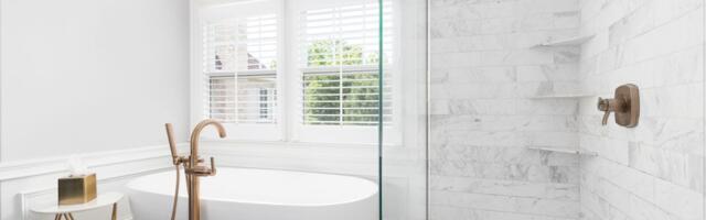 Večna dilema u kupatilu: Kada ili tuš kabina - evo šta je praktičnije