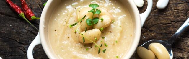 Posni čorbasti pasulj gotov za 30 minuta - trik sa jednim sastojkom skraćuje kuvanje na minimum