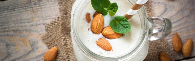 Da li znate koliko vode je potrebno za uzgoj jednog badema? Iznenađujuće brojke menjaju pogled na biljna mleka