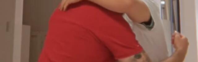 SCENA IZ PORODILIŠTA OTOPILA SVA SRCA! Sin Đorđa Balaševića ZAGRLIO DOKTORA, ono što je usledilo će vas očarati! (FOTO)