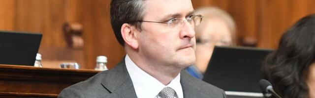 "POKAZALA DUBOKO NEPOŠTOVANJE PREMA DUHOVNOM NASLEĐU KOJE VEKOVIMA OBLIKUJE SRPSKI NAROD" Selaković povodom izjave profesorke o celivanju Bogorodičinog pojasa!