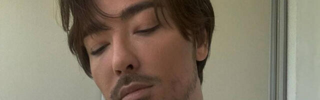 MILAN STANKOVIĆ UHVAĆEN U PRISNOM ZAGRLJAJU SA MUŠKARCEM! Razgolićeni pevač OVO RADI NA HILADARU, gore mreže!