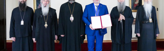 Уредник „Политике” Владимир Вуковић одликован орденом Светог Георгија