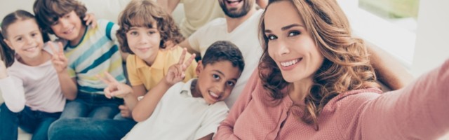 Neverovatna priča o velikoj porodici: Mama jedanaestoro dece priznala da ih želi još (FOTO)