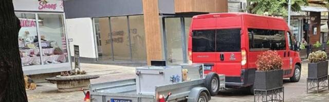 Uhapšena dvojica muškaraca zbog neovlašćenog prodavanja igračaka (FOTO)