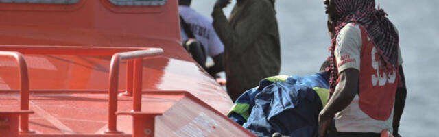 Чамац са мигрантима потонуо код обале Анталије