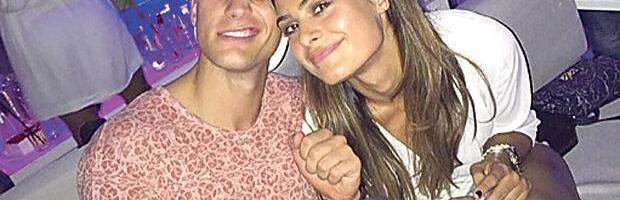 KAKVO TELO IMA NEDOVIĆEVA ŽENA! Mina u donjem vešu pokazala više nego ikad, pogledajte prizor od kog zastaje dah! (FOTO)