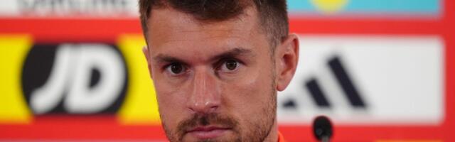 LEGENDARNI FUDBALER ZAVRŠAVA KARIJERU: Kraj za Arona Remzija!