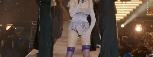 Madonin veliki povratak na Koačelu: Pojavila se na bini u donjem vešu, a onda je nastao spektakl