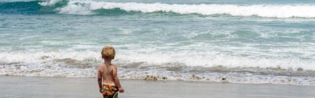 ALARM ZA RODITELJE NA LETOVANJU! Četvoro dece nestalo na plaži – evo šta morate da uradite da sprečite tragediju