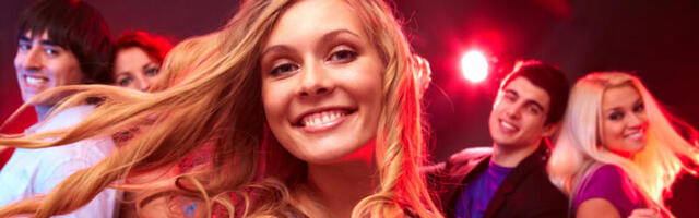 Uradiće sve! Pet horoskopskih znakova koja obožavaju da budu centru pažnje