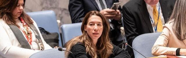 "Diže se iz pepela jedna lila ramonda": O šaci Vanese Frejzer