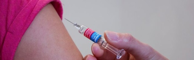 Kovid prekinuo vakcinacije protiv malih boginja i dečije paralize, milioni dece ugroženi