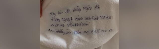 Čovek skinuo navlake sa kauča posle 10 godina u želji da ih opere, pa pronašao poruku koja mu je sledila krv