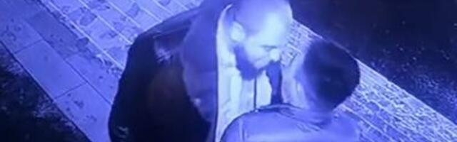 (VIDEO) DŽINOVSKI BRADONJA JE MALTRETIRAO MALIŠU: Ali nije znao da je mališa BOKSER! Na kraju je OBRAO ZELEN BOSTAN