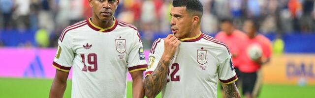 Snimak koji je preplašio Špance! Jamal jedva stoji na nogama posle francuskog masakra: Da li Španija ostaje bez najboljeg za finale? /VIDEO/
