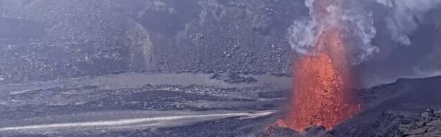 PRORADIO VULKAN KILAUEA NA HAVAJIMA: Izbauje lavu 300 metara u visinu, a turisti gledaju