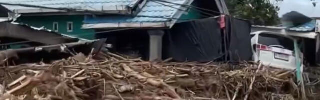 Više od 700 mrtvih u poplavama: Stravični prizori dolaze iz Azije, najgore u Indoneziji (VIDEO)