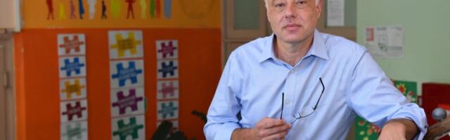 Alek Kavčić danas u Nišu na tribini o besplatnim udžbenicima