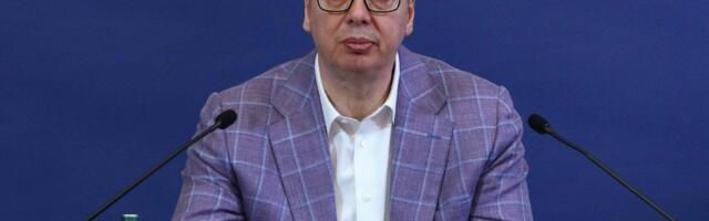 „Može to i malo brže“: Reakcije na najavu Vučića da nosi knjige iz Predsedništva, podnosi ostavku
