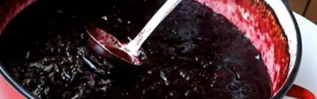 Džem od 2 sastojka koji se ne kuva: Gotov je za tren oka, a vaši najmiliji će ga tamaniti