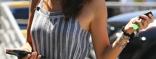 Alessandra Ambrosio u komadu koji je i ovog leta broj 1. svakoj modnoj radnji u Srbiji!