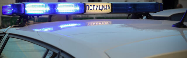 NAPAD NA KUĆU BIVŠEG VOĐE NAVIJAČA NA VRAČARU! Kamenjem razbijali prozore, policija traga za napadačima